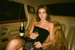 Sugar baby and sugar daddy sharing meaningful experiences together